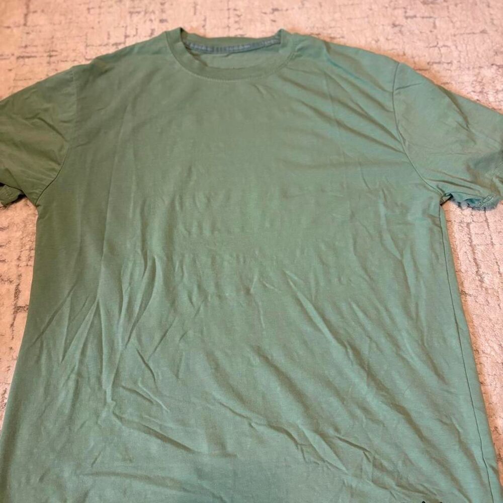 Quiksilver Men's Green and Khaki T-shirt